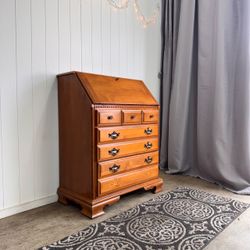 Vintage secretary desk with 3 drawers - Free delivery