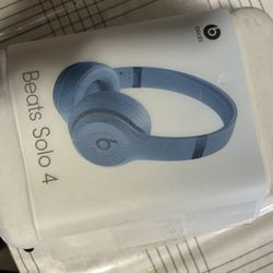 Beats Solo 4