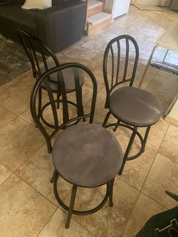 3  counter top stools. New