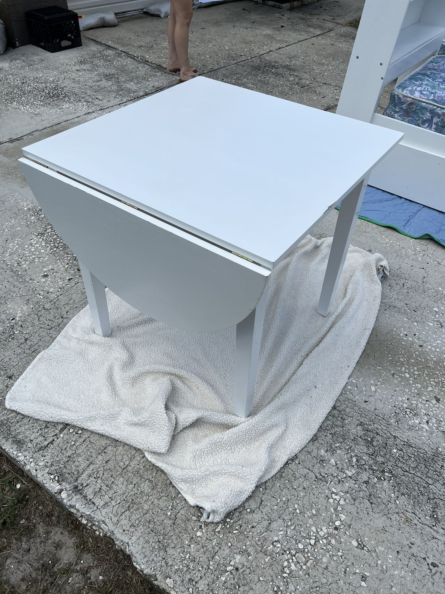 Used Foldable End Table