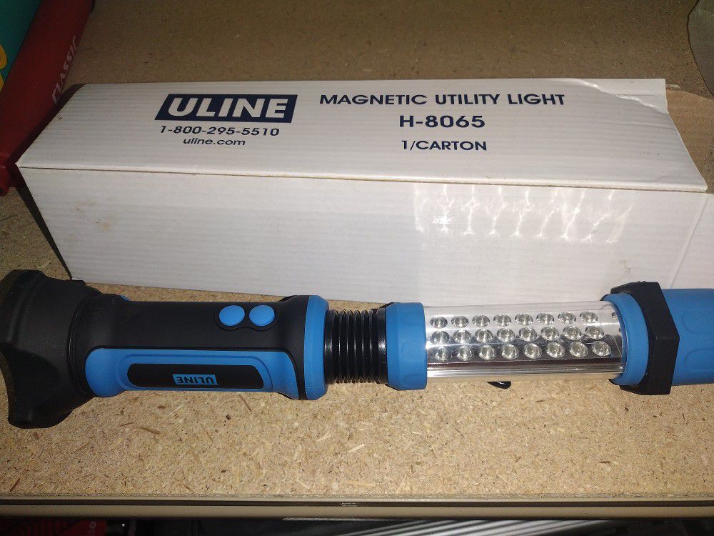 Uline Flashlights in Stock - ULINE