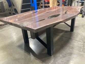Live edge table