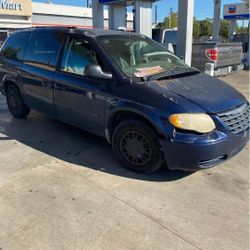 2002 Chrysler Town And Country