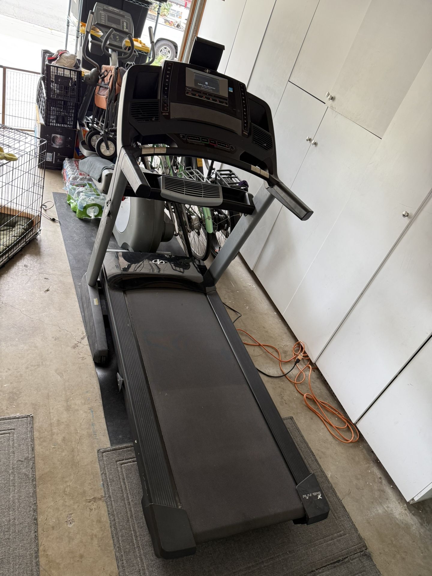Nordic track 1750 Commercial Treadmill 