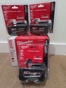 Batería Milwaukee M18 RedLithium 5.0 Ah (Nueva en Blister / Brand New in Sealed Blister)Firm price