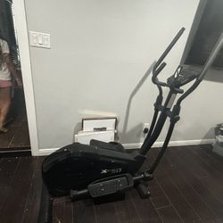 Elliptical 200$