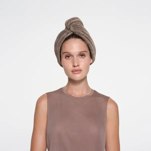 SKIMS Getting Ready Microfiber Hair Towel Wrap - Truffle