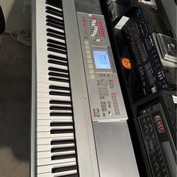 KORG M3 88 Keyboard Workstation 