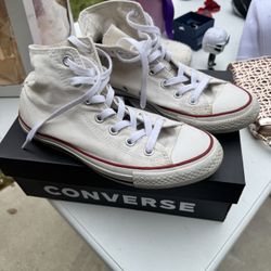 Converse Size 8 