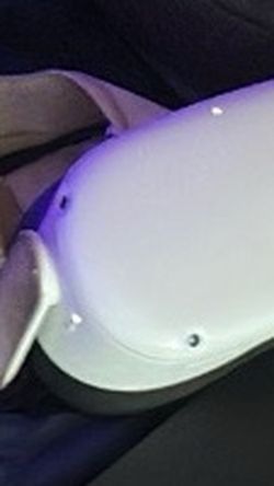 Oculus Quest 2 VR Headset