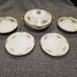 Noritake Lidded serving bowl, Plates And Bowls