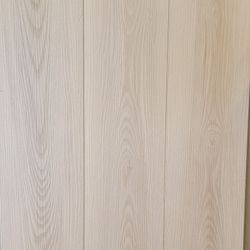 UTER Luxury Vinyl flooring , 7 "x 48" , 8mm, 20MIL,  Cork Padding 
