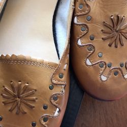 2 Pair New Size 9 Leather Flats Froggie 