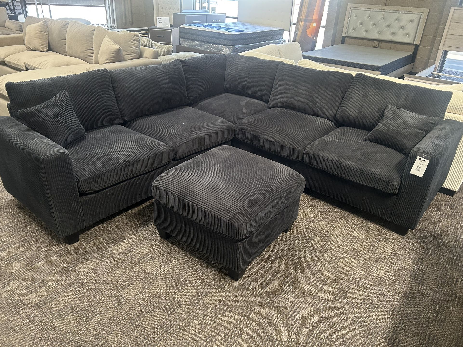 Black Comfy Sectional And Ottoman