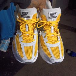 Nike Shoes Yellow White 