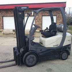 Crown Propane 5000 LB. Capacity Forklift 