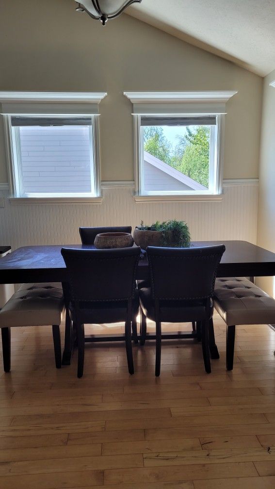 Dining Table Set