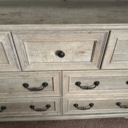 Wayfair Armaan Vintage Seven Drawers Dresser