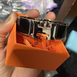 New H Bracelet 