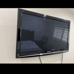 TELEVISIÓN PANASONIC 