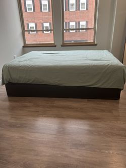 Beautyrest Silver Extra Firm Queen Mattress With Spring Box