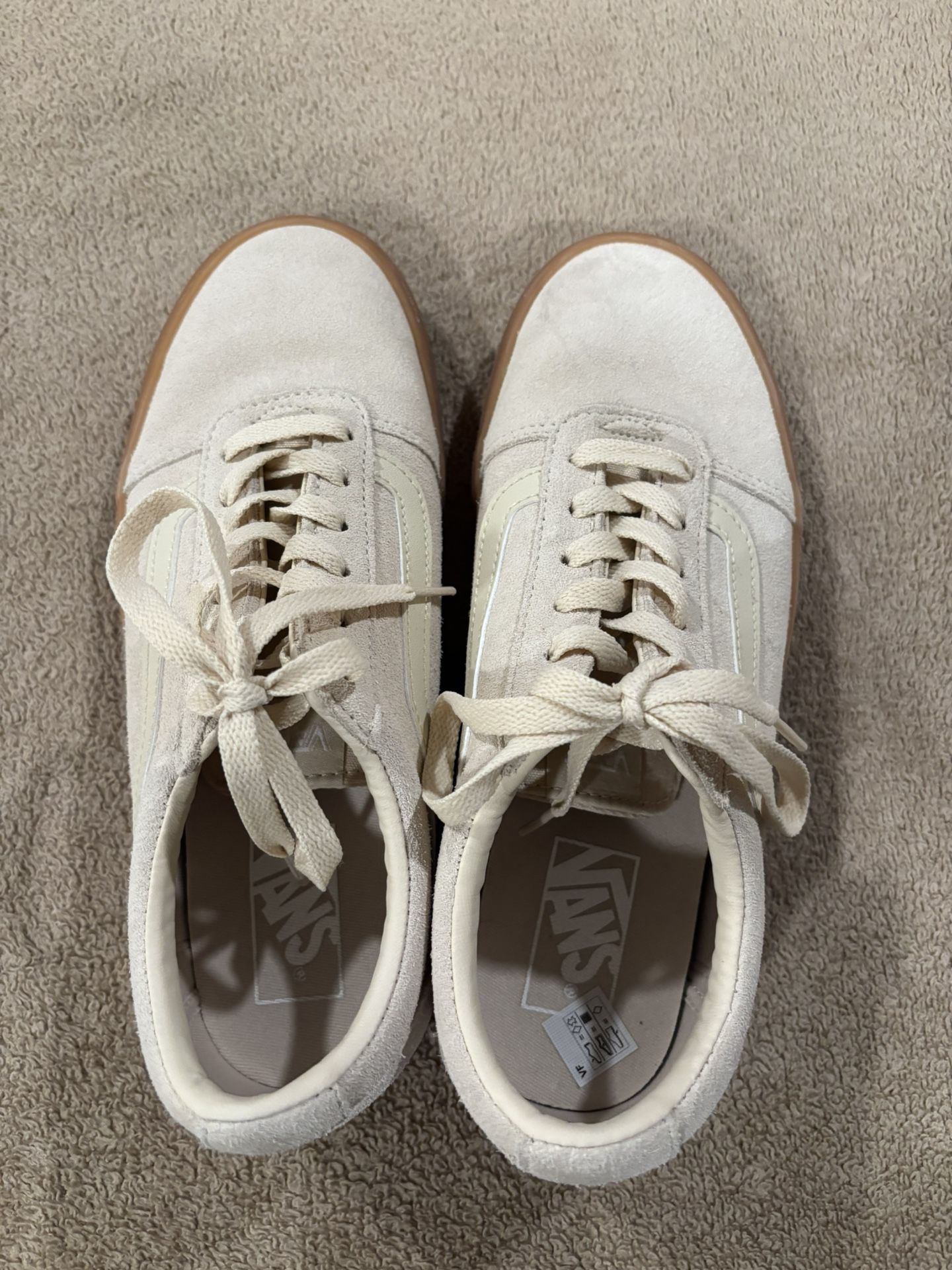 Vans Brand new Size 8.5 Women’s/7 Men’s