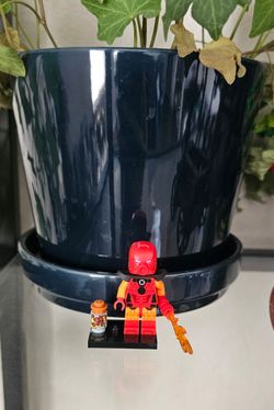Lego bionicle minifigure