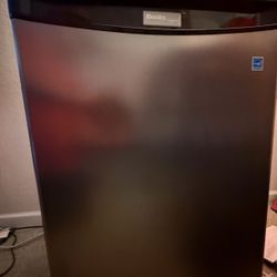 Medium Mini Fridge