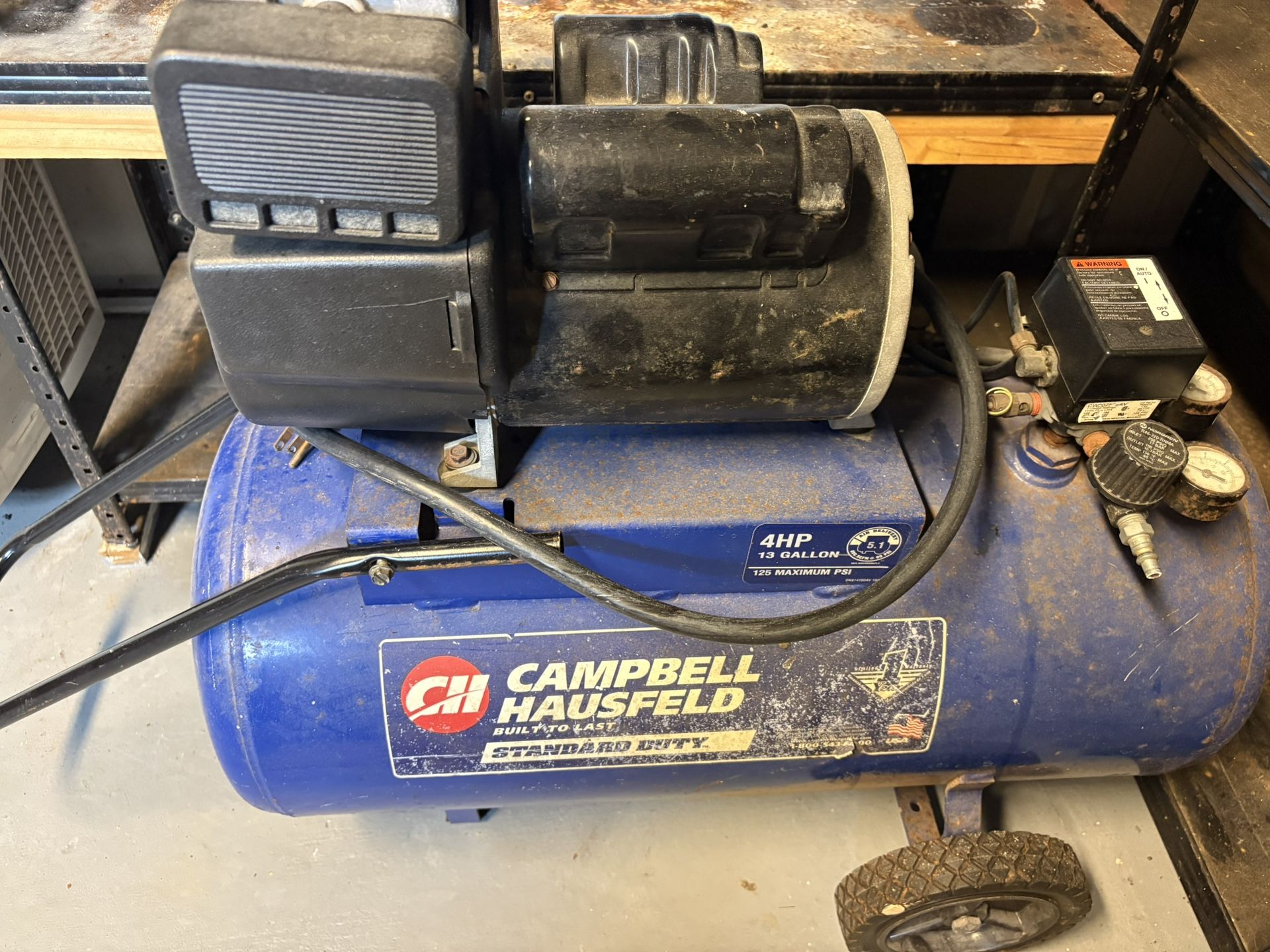 13 Gallon 4HP Campbell Hausfeld Air Compressor