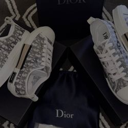 DIOR SHOES MEN AND WOMEN SIZES