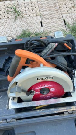 Ridgid circular saw with case