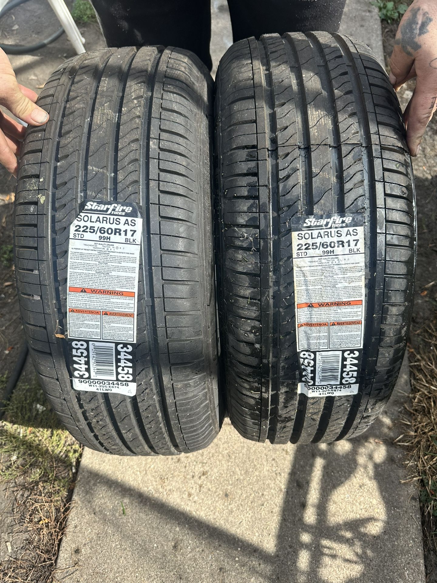 2 Brand New Starfire Solarus AS 225/60R17