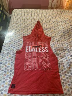 sleeveless hooded tank top or hooded muscle tee