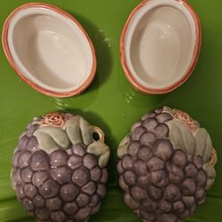Pfaltzgraff Dishes - Grapevine Pattern