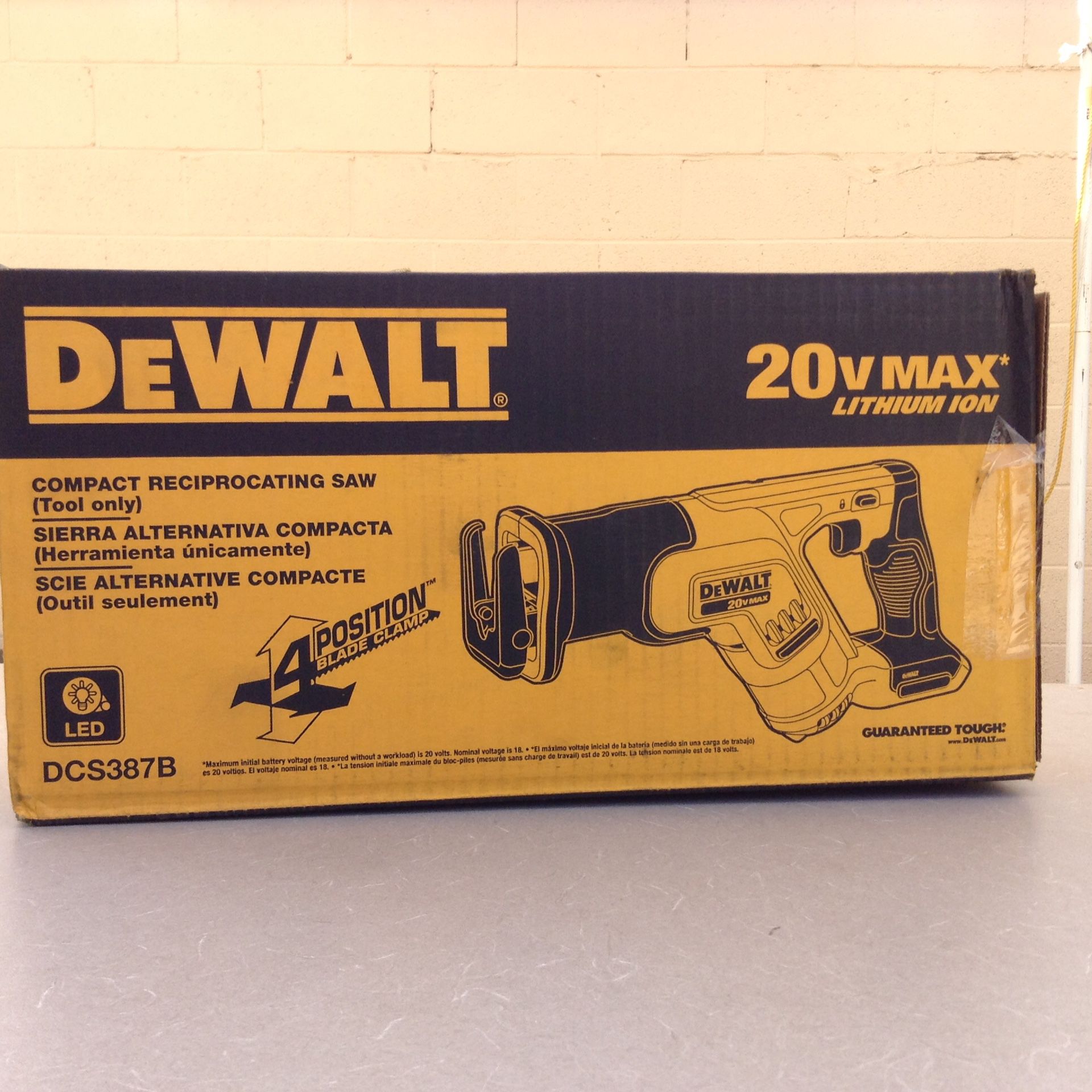 DEWALT DCS387B 20-VOLT MAX COMPACT RECIPROCATING SAW POSITION BLADE CLAMP  (TOOL ONLY) for Sale in Long Beach, CA OfferUp