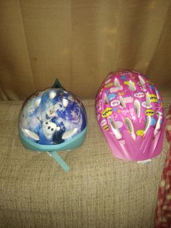 Helmet frozen and pink