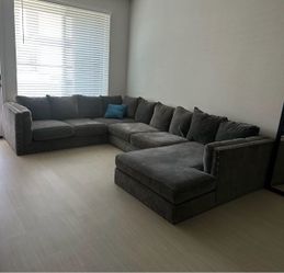 Section couch 100x138