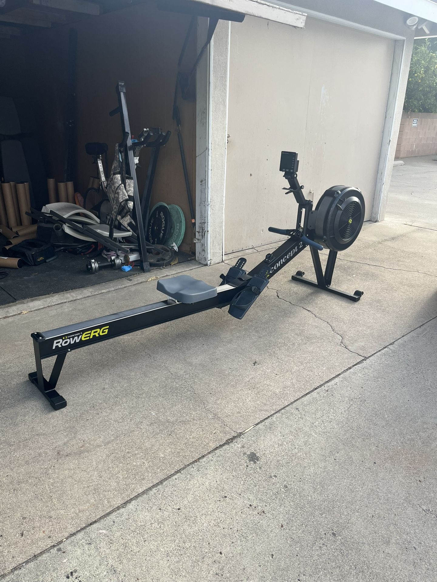 Concept 2 Erg Rowing Machine For Gyms