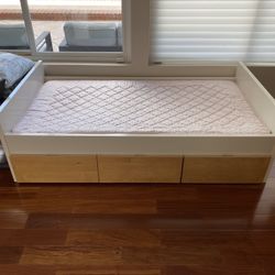 Twin Bed With Storage 