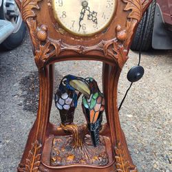 Tiffany Style Wood Clock With Stained Glass Tucan Birds