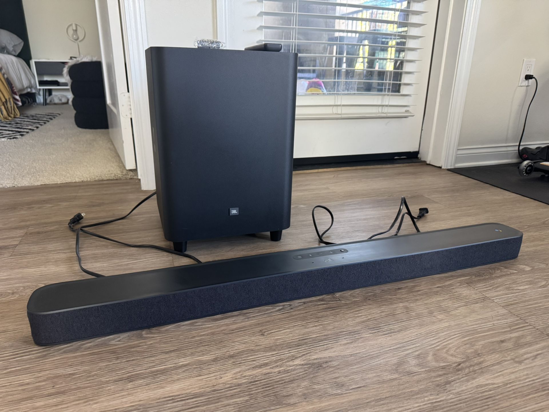 JBL - LINK BAR 100W Soundbar and Subwoofer with 4K Support and Google Assistant