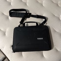 Tule Laptop Protector 