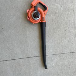 Black and Decker Leaf blower 20v (Battery Operated)