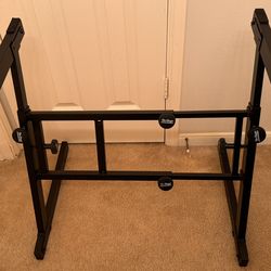 Heavy duty on-stage Keyboard stand with adjustable length