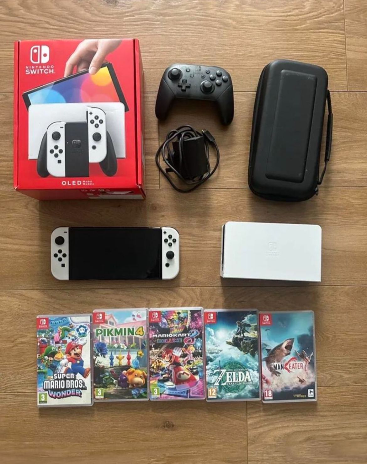 OLED MODEL HEG-001 HANDHELD CONSOLE - 64GB - WHITE + PRO CONTROLLER