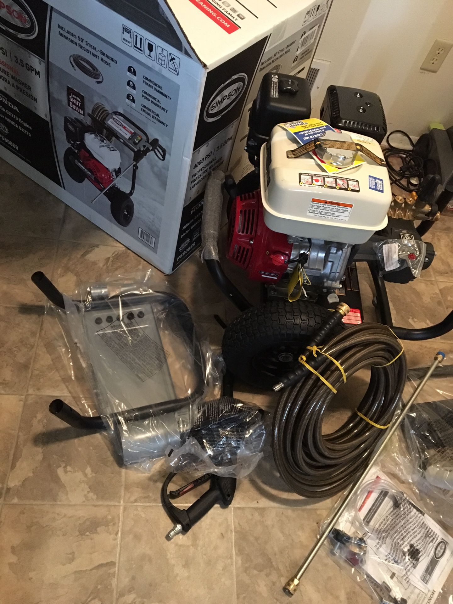 Simpson PS60869 4000 PSI @ 3.5 GPM Cold Water Gas Pressure Washer Powered by Honda