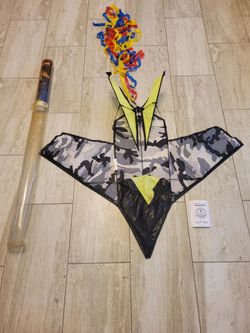 2003 KITE FACTORY LAZER LIGHT KITE "NIGHT HAWK" 4 FT 3 DIMENSIONAL KITE