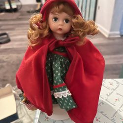 Madame Alexander 8” Red Riding Hood 1995/96