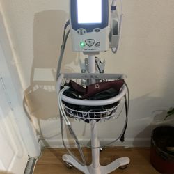 Welch Allyn Monitor Like New 