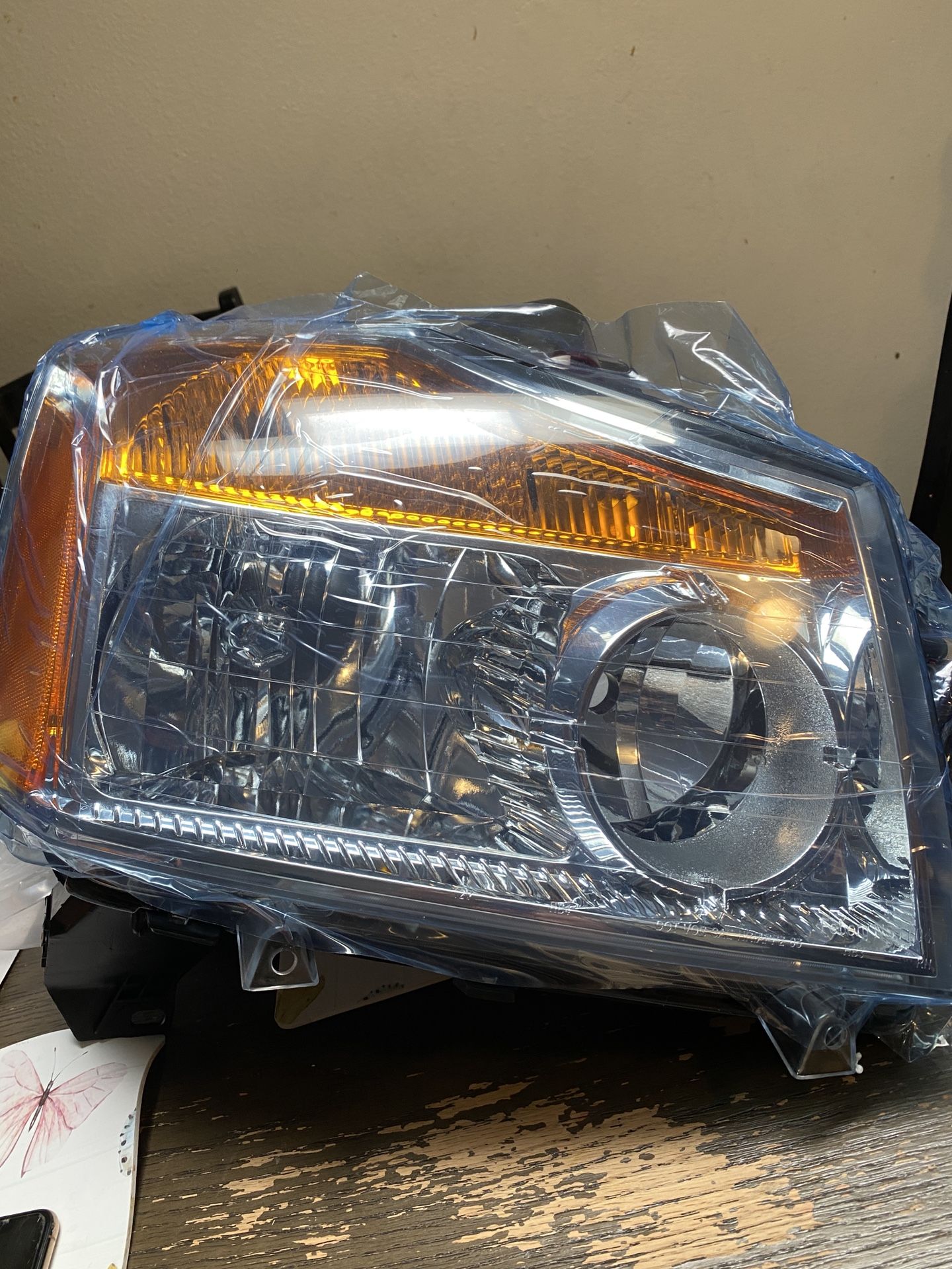 Headlights Nissan Titan Armada Pathfinder